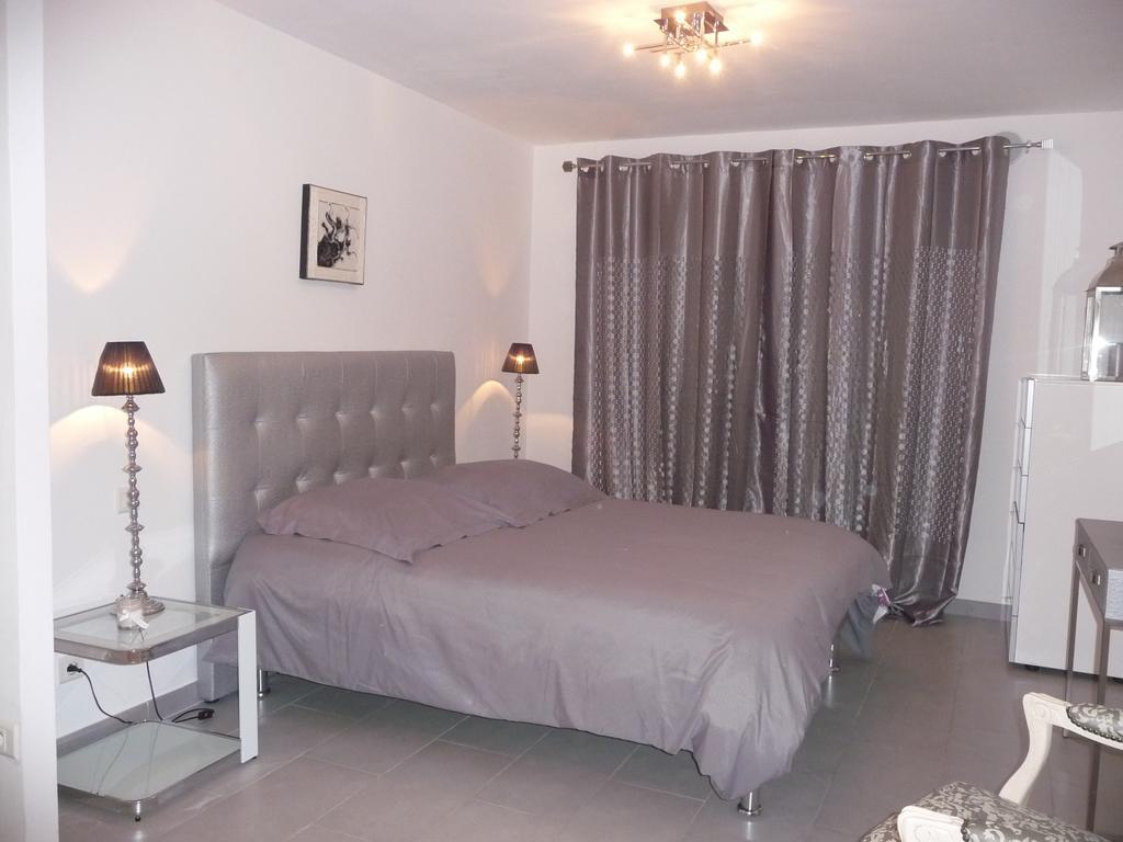 Liyaroyce Apartamento *